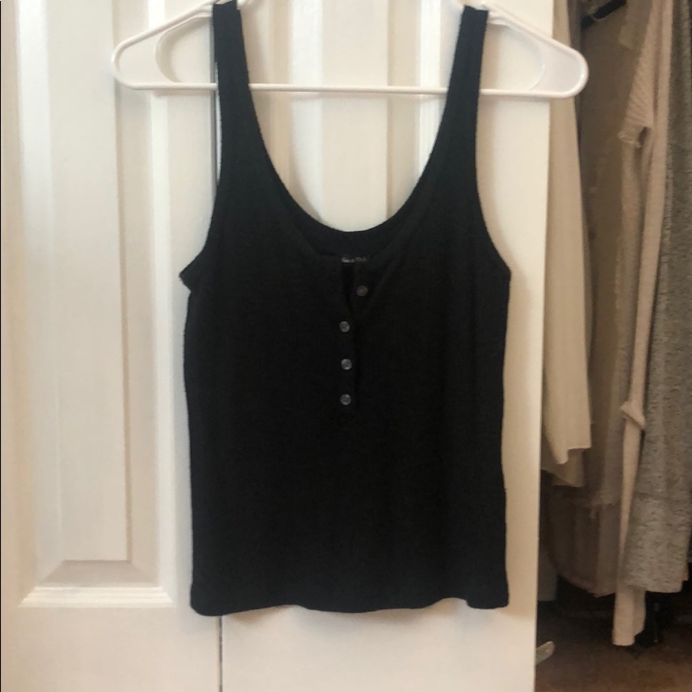 Button Abercrombie tank